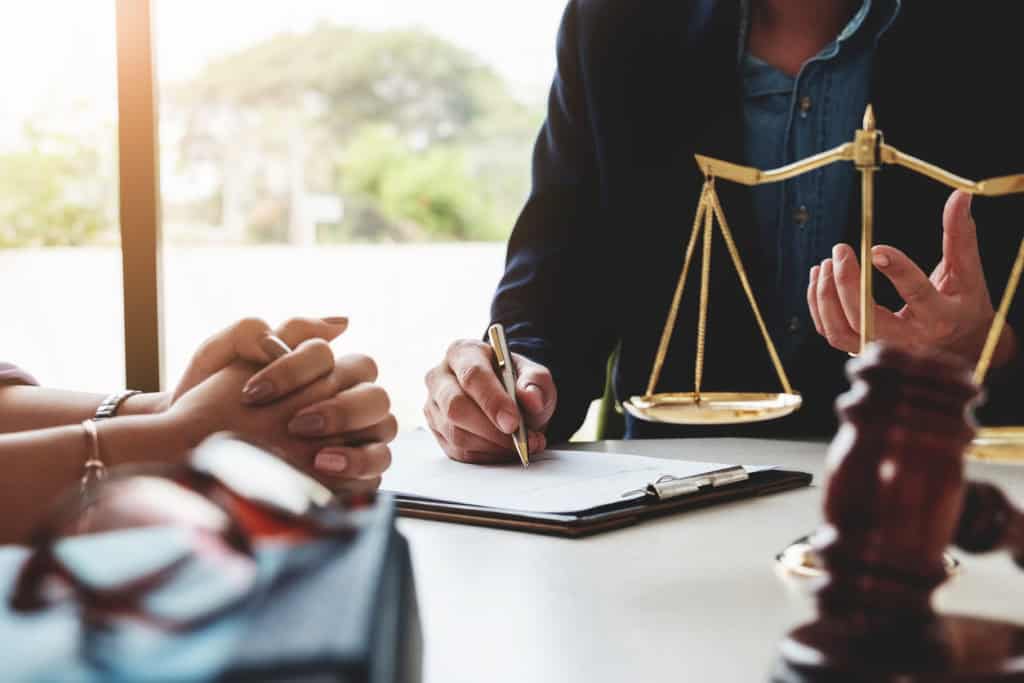 Court Applications vs. Mediation: A Less Stressful Path with EH Mediation Haringey